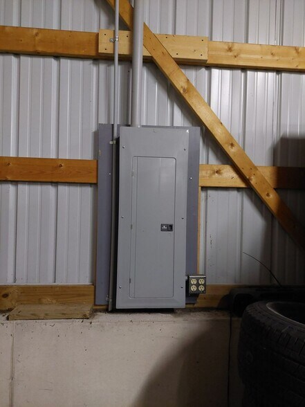 More Photos Of 7679 State Highway 57, Sturgeon Bay General Retail For Sale