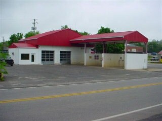 Primary Photo Of 200 S Dixie Hwy, Horse Cave General Retail For Sale