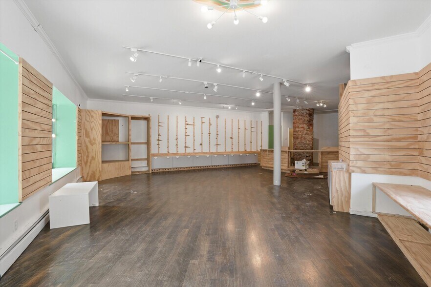 More Photos Of 1600 E Passyunk Ave, Philadelphia Storefront Retail Residential For Sale