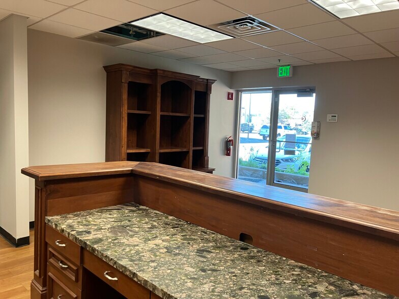 More Photos Of 2233 S 300 E, Salt Lake City Distribution For Lease