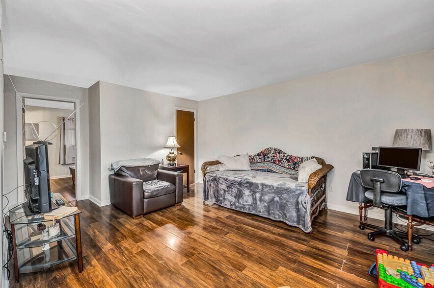 More Photos Of 1124 Case Ct, Miamisburg Apartments For Sale