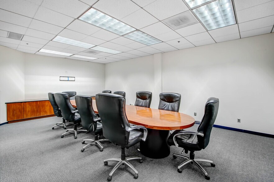 More Photos Of 400 E Live Oak Ave, Arcadia Office For Sale