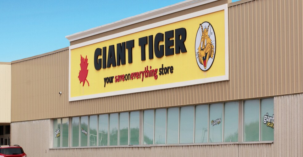 Primary Photo Of 47 Paint St, Port Hawkesbury Supermarket For Lease