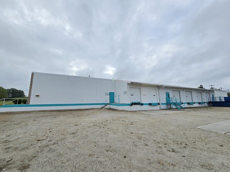 More Photos Of 630 High St, Geneva Warehouse For Sale
