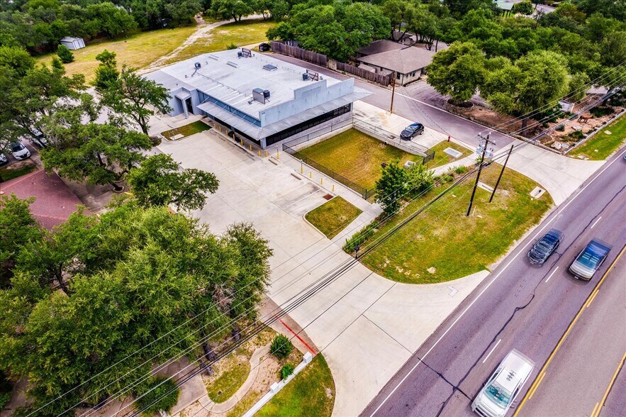 More Photos Of 12112 620 N, Austin General Retail For Sale