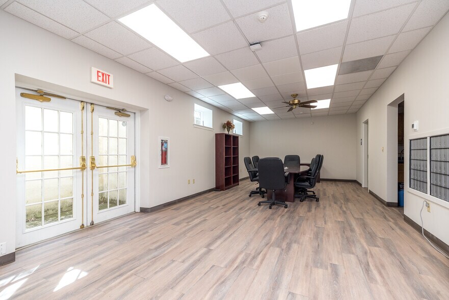 More Photos Of 300 Harleysville Pike, Souderton Office Residential For Sale