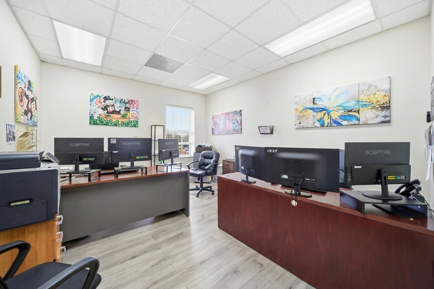 More Photos Of 1920 Boothe Cir, Longwood Office For Lease