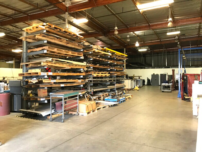 More Photos Of 1650 Beacon Pl, Oxnard Warehouse For Sale