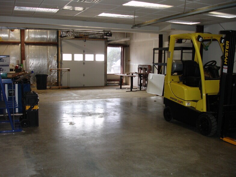 More Photos Of 2635 Hemstock St, La Crosse Office For Lease