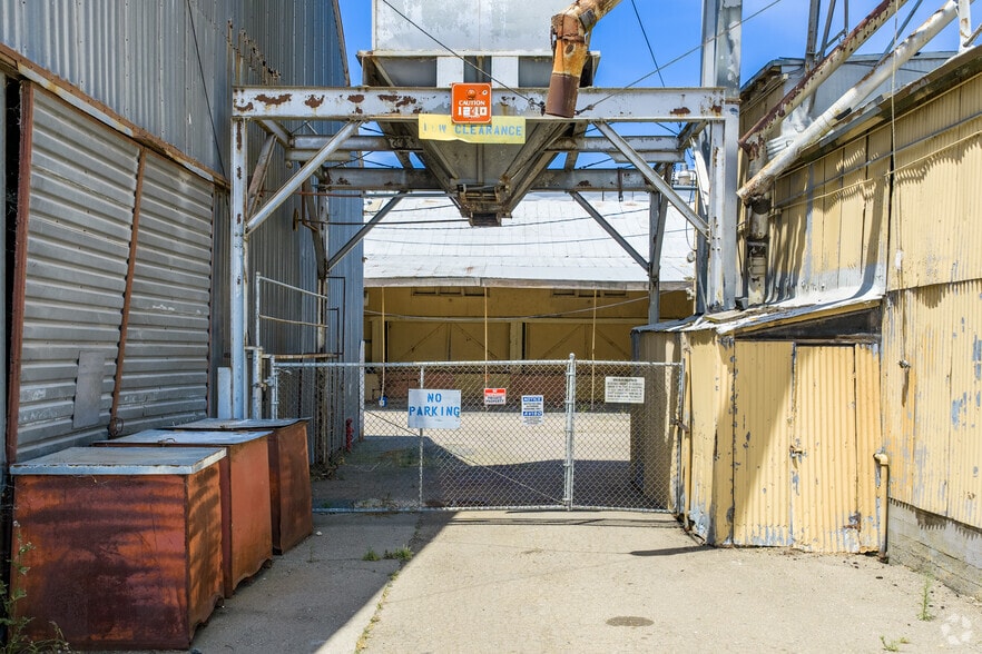 More Photos Of 14712 State Highway 160, Isleton Food Processing For Sale