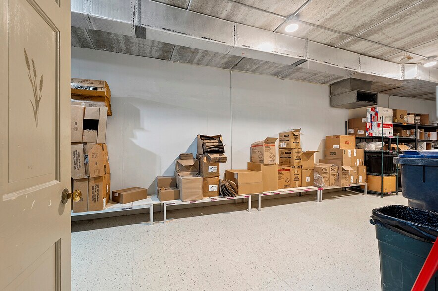 More Photos Of 802 George St, De Pere Freestanding For Sale