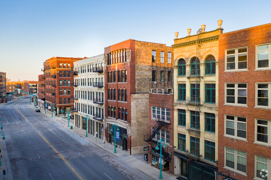 Primary Photo Of 215 N Water St, Milwaukee Office For Lease