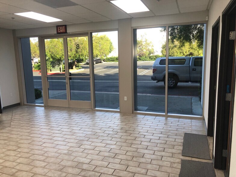 More Photos Of 120 Calle Iglesia, San Clemente Warehouse For Lease
