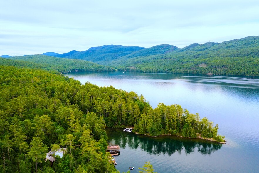 More Photos Of 5680 Lake Shore Dr, Bolton Landing Hotel For Sale