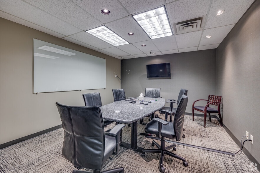 More Photos Of 5314 S Yale Ave, Tulsa Office For Lease