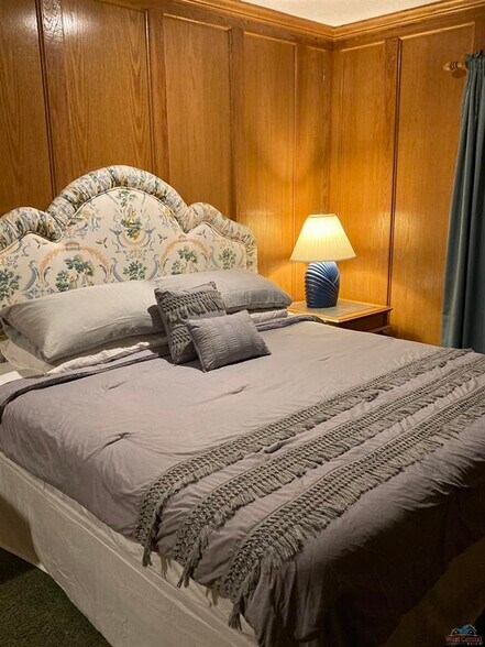 More Photos Of 31535 Highway 83, Warsaw Hospitality For Sale