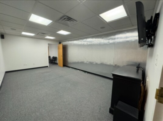 More Photos Of 901 Farmington Ave, West Hartford Medical For Lease