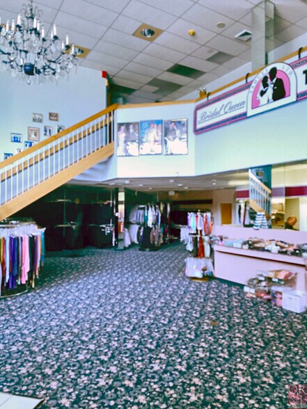 More Photos Of 295 Talcottville Rd, Vernon Storefront Retail Office For Sale