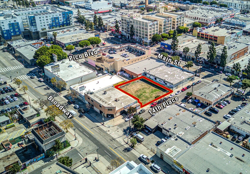 More Photos Of 109 W 14th Pl, Los Angeles Land For Lease