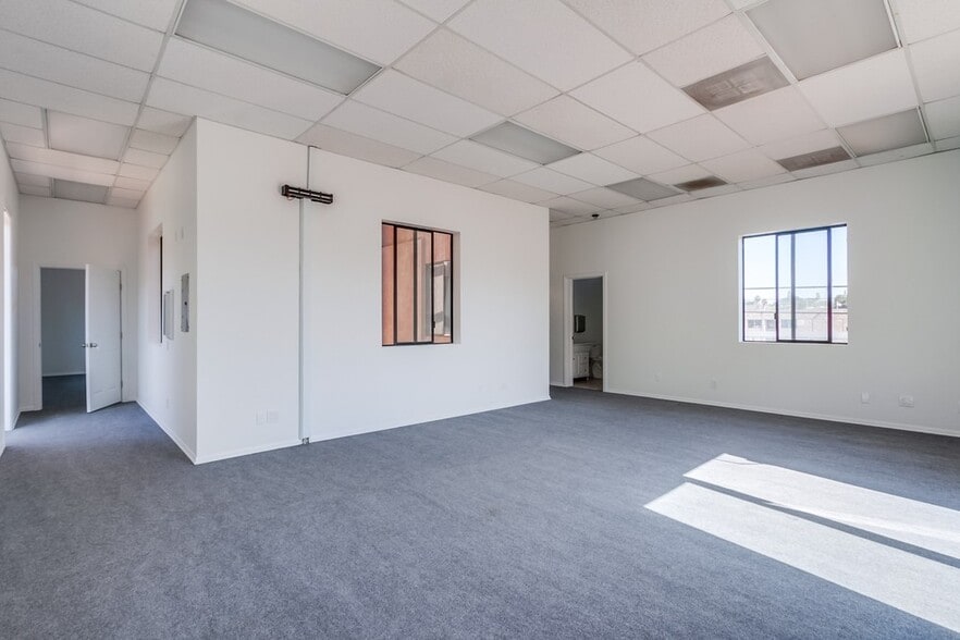 More Photos Of 343 E Alvarado St, Fallbrook Freestanding For Sale