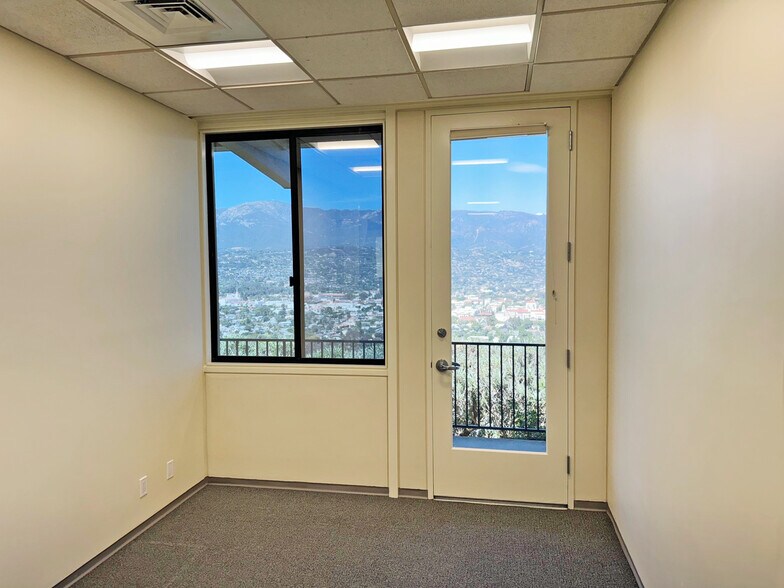 More Photos Of 800 Miramonte Dr, Santa Barbara Office For Lease