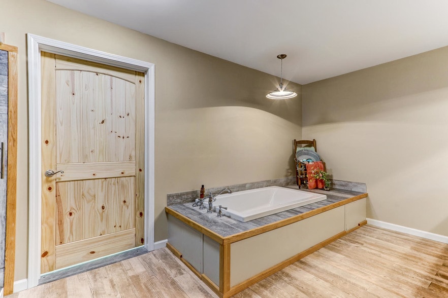 More Photos Of 227-229 S Scales St, Reidsville Storefront Retail Residential For Sale