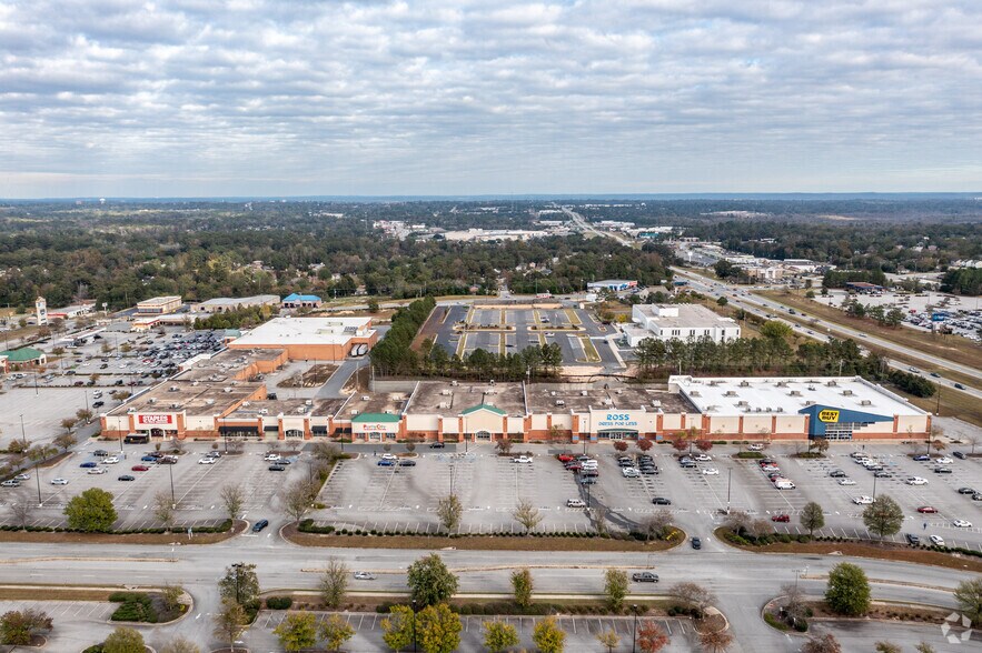 More Photos Of 4685 Presidential Pky, Macon-Bibb Unknown For Lease