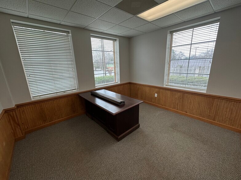More Photos Of 285 Church St, Concord Office For Lease
