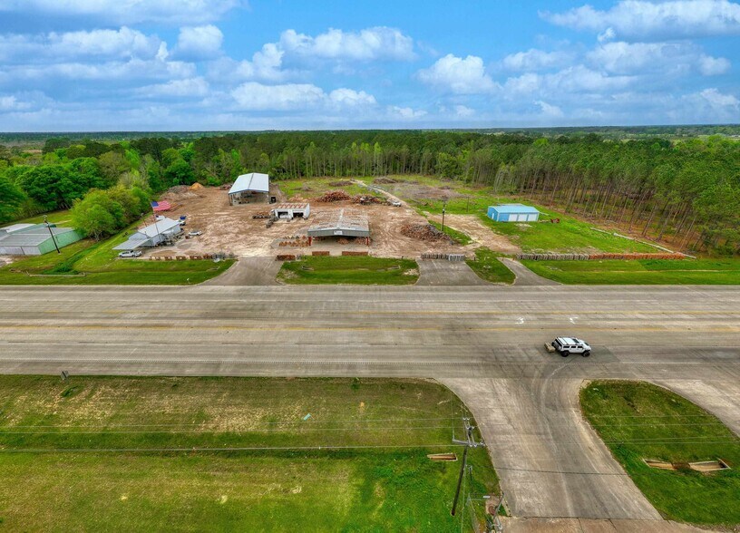 Primary Photo Of 21034 US Highway 96 S, Kirbyville Flex For Sale