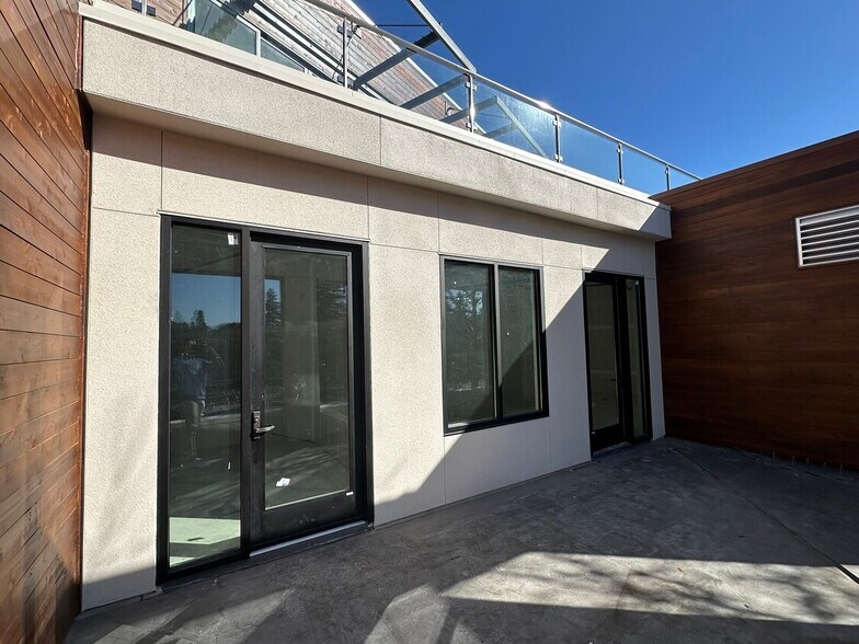 More Photos Of 4115 El Camino Real, Palo Alto Storefront Retail Office For Sale