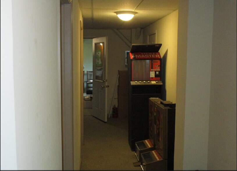 More Photos Of 4735 S Straits Hwy, Indian River General Retail For Sale