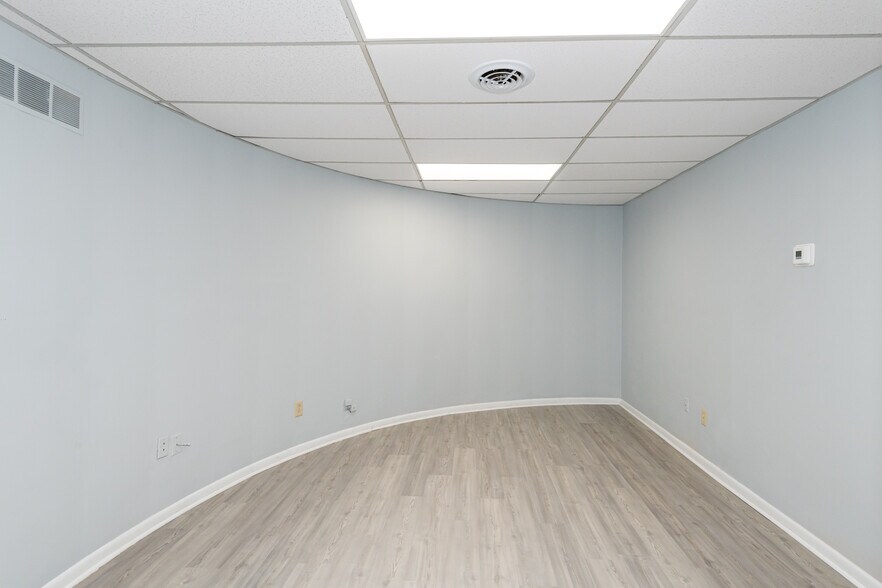 More Photos Of 6750 Brandt Pike, Huber Heights Medical For Sale