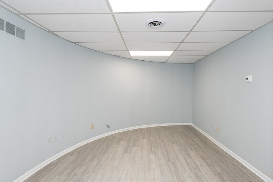 More Photos Of 6750 Brandt Pike, Huber Heights Medical For Lease
