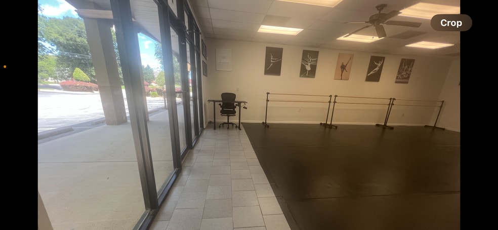 More Photos Of 1879 Stone Mountain Lithonia Rd, Lithonia Storefront Retail Office For Lease