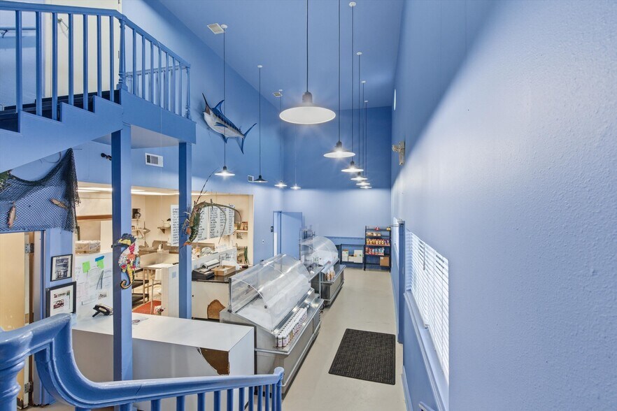 More Photos Of 1841 Richmond Ave, Houston Restaurant For Sale