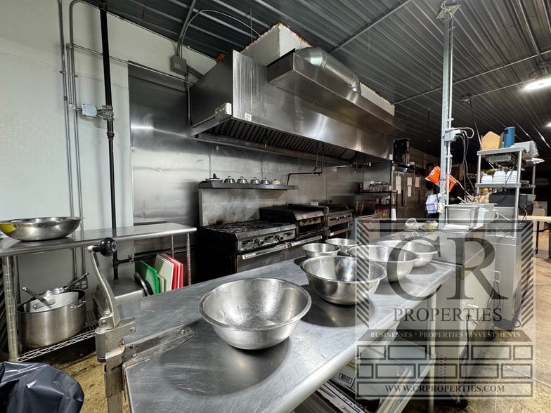 More Photos Of 17 Milton Ave, Highland Warehouse For Sale