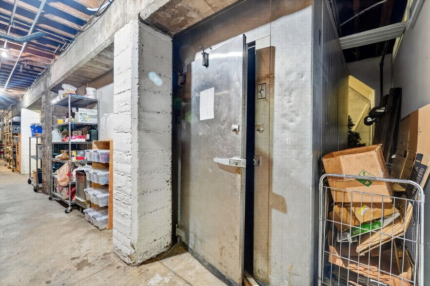 More Photos Of 615 S 1st Ave, Pocatello Restaurant For Sale