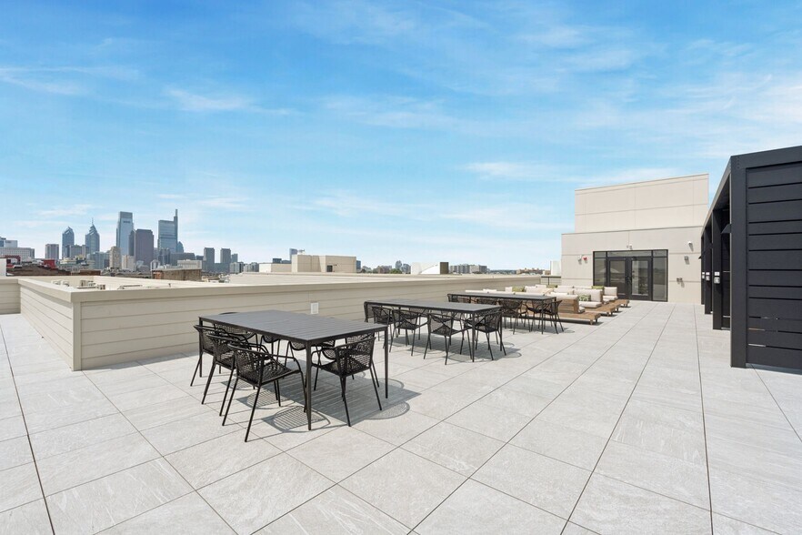 More Photos Of 922 N Broad St, Philadelphia Apartments For Lease