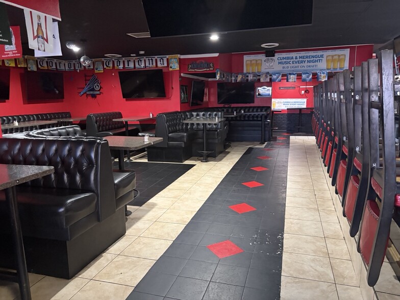 More Photos Of 1525 W Avenue K, Lancaster Restaurant For Lease