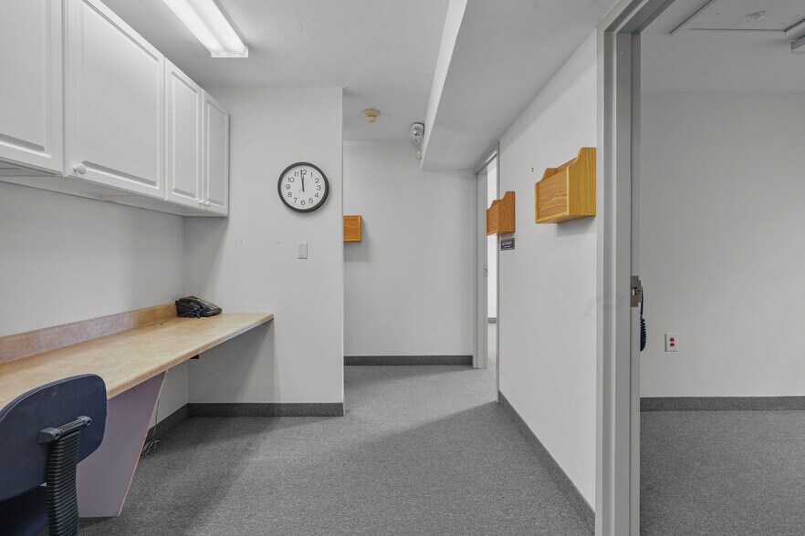 More Photos Of 100 Smithfield Ave, Pawtucket Medical For Sale