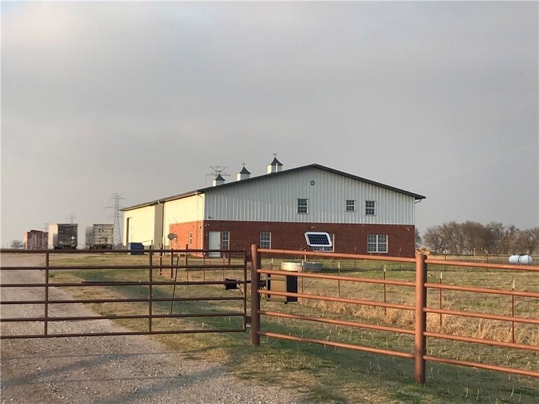 Primary Photo Of 12875 W Waterloo Rd, Edmond Warehouse For Sale