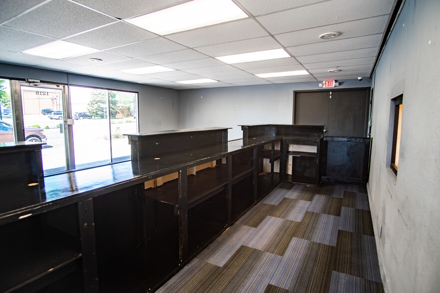 More Photos Of 1218 E Magnolia Ave, Knoxville Freestanding For Lease
