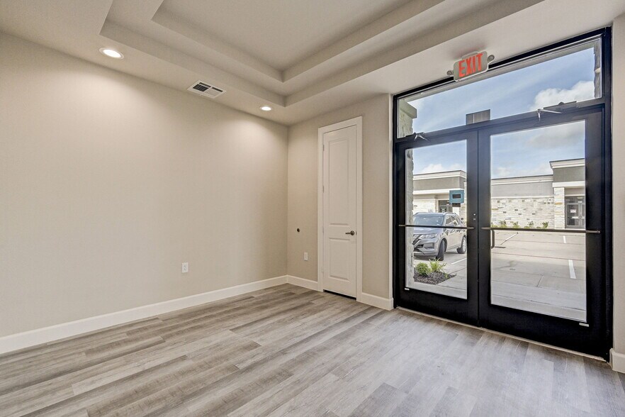 More Photos Of 25145 Star Ln, Katy Medical For Lease