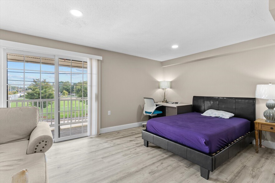 More Photos Of 47 Chelmsford St, Chelmsford Storefront Retail Residential For Sale