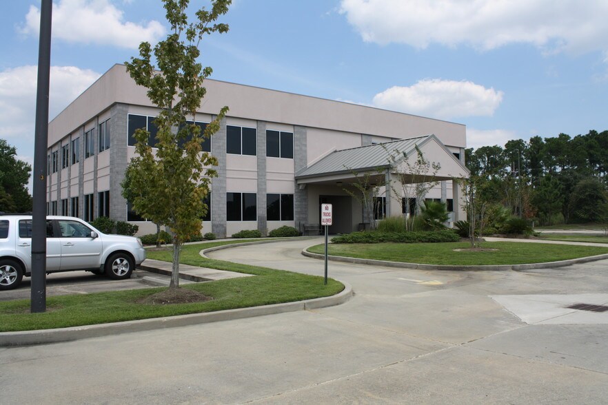 More Photos Of 660 Oak Harbor Blvd, Slidell Medical For Lease
