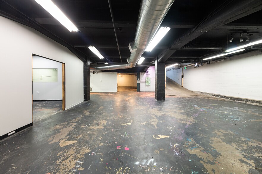 More Photos Of 2110 Market St, Denver Warehouse For Lease