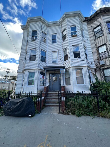 More Photos Of , Mount Vernon Multifamily For Sale