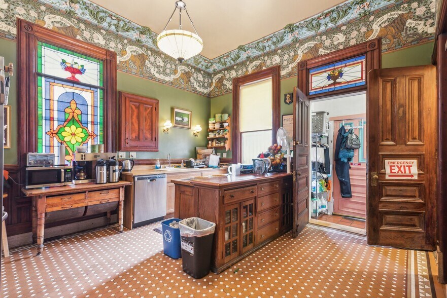 More Photos Of 1057 Steiner St, San Francisco Hospitality For Sale