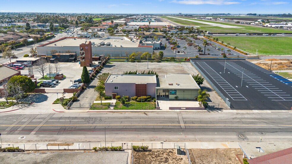 More Photos Of 375 S K St, Oxnard Religious Facility For Sale