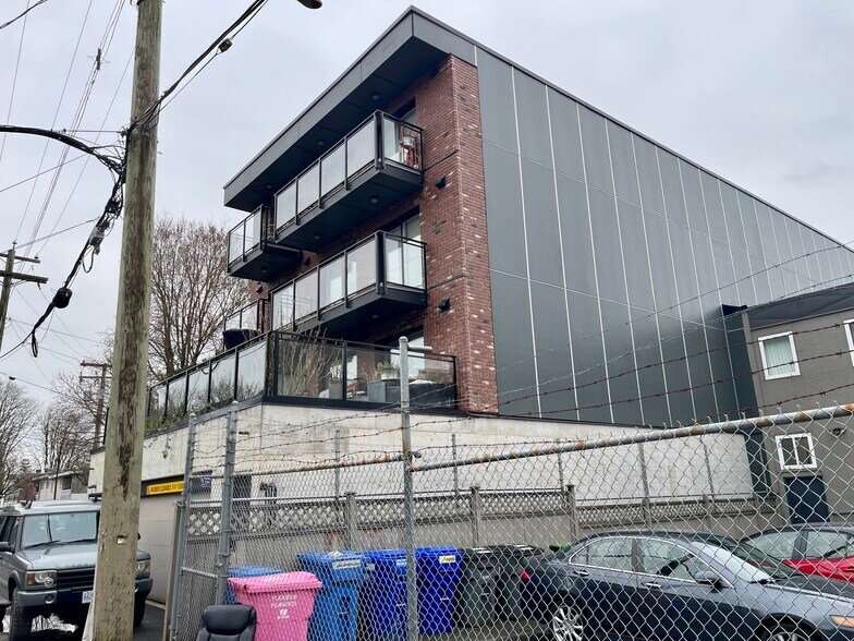 More Photos Of 938 Commercial Dr, Vancouver Apartments For Sale